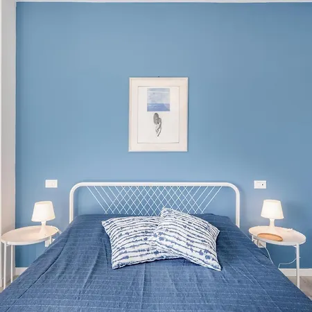 Guesthost - Family & Friends With Shared Bathroom