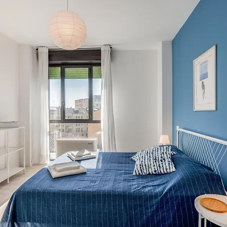 Apartment Family & Friends With Shared Bathroom *
